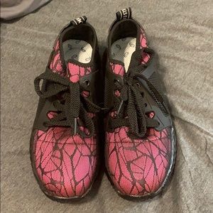 Amazing Steel-Toe Hiking Shoes- Pink & Black Lace